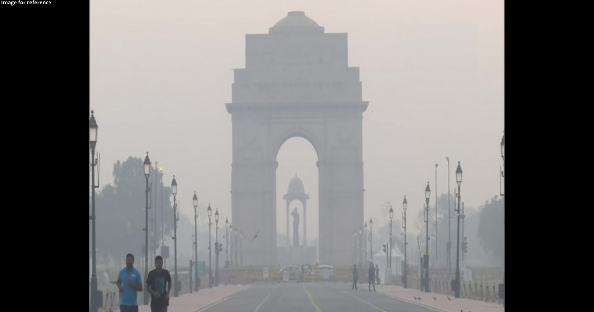 Delhi's air quality remains in 'poor' category on Diwali morning